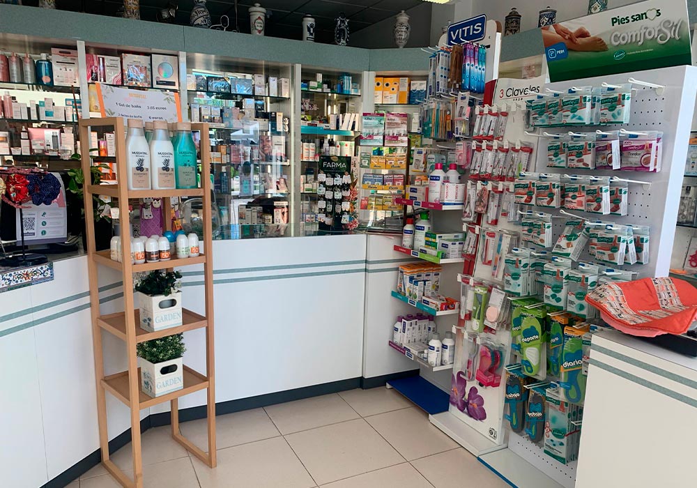 mostrador de la farmacia la mora en tarragona mostrador de la farmacia la mora en tarragona
